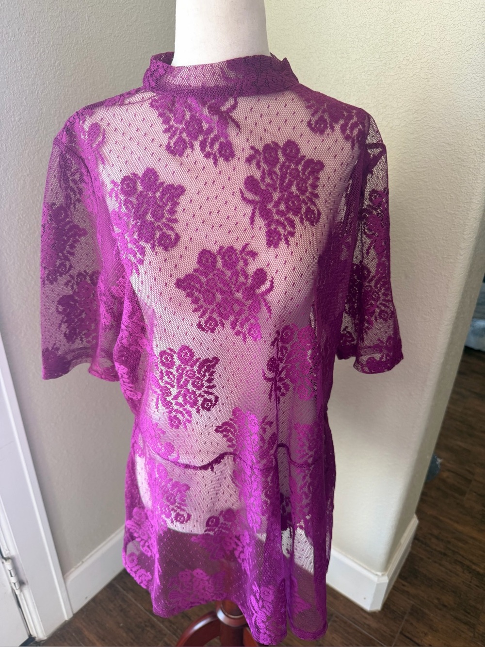 Lane Bryant Womens Lace
Overlay Shirt 14/16 Purple Floral
Sheer Blouse NWT